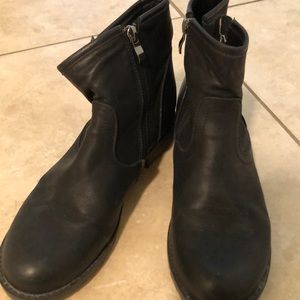 Black winter ankle boots size 9